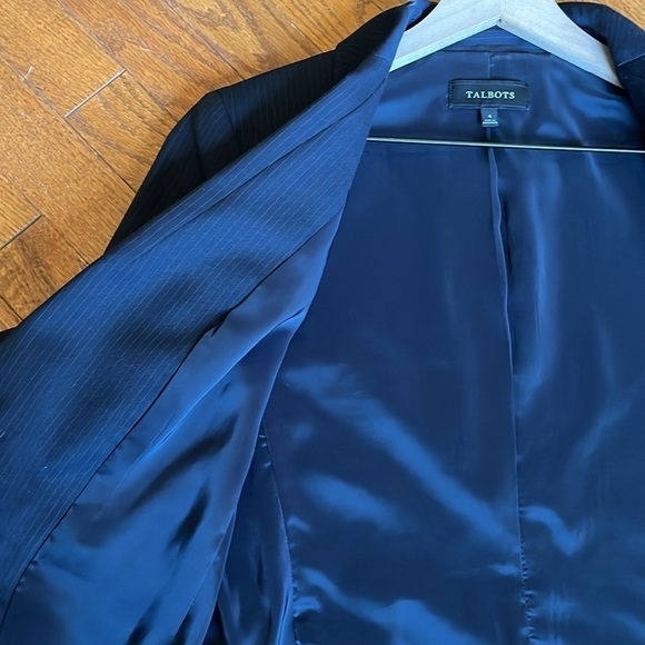 Talbots | Wool Blend One Button Pintripe Navy Blazer Sz 4 Suiting Office Career - Picture 10 of 10